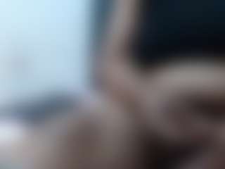EbonyBoobsMilk MILF webcam performer live streaming