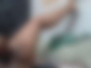 EbonyBoobsMilk's Live Sex Cam Show