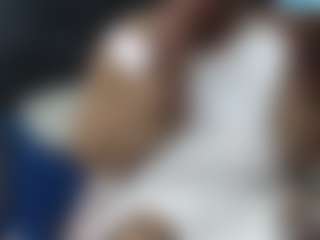 EbonyBoobsMilk's Live Sex Cam Show