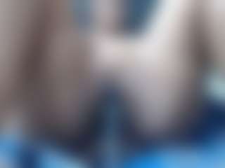 EbonyBoobsMilk's Live Sex Cam Show