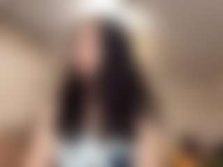 Live cam show with Molly - New Shaved Pussy on xplaylive.com