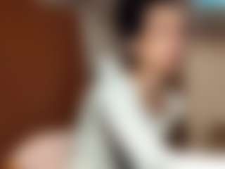 Live cam show with Molly - Brown Hair on AdultVida.com