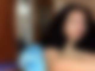 Live cam show with Molly - Skinny Teen (18+) on Milfs Live