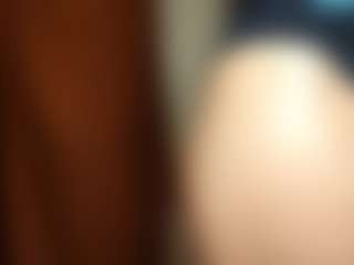 Live cam show with Molly - Gray Eyes on Camsoda
