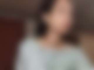 Live cam show with Molly - Brown Hair Teen (18+) on Camsoda