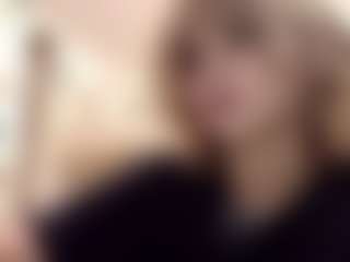 Live cam show with LakitaStowbridge - Full Nudity on Uber Horny