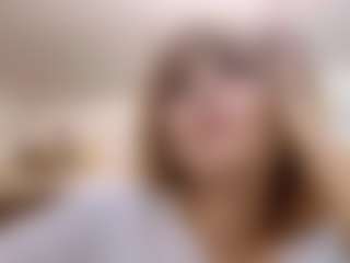 Live cam show with LakitaStowbridge - Granny Petite on Camsoda