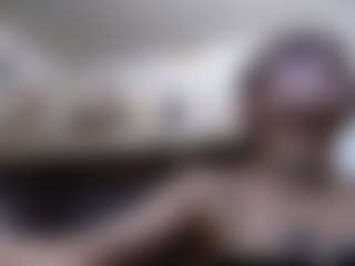 Live cam show with LakitaStowbridge - Smoking on madthumbs