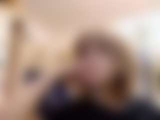 Live cam show with LakitaStowbridge - Blonde Hair on Camsoda