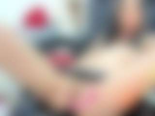 Live cam show with Lisiloly - Skinny on Camsoda