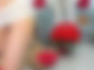 Live cam show with Lisiloly - Skinny on nudelive.tv
