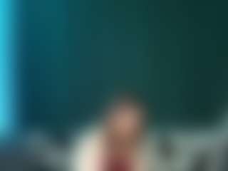 Live cam show with Val - Cute on TeamSkeetLive