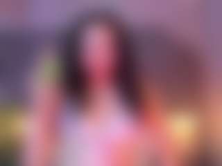 Live cam show with Miahoney3 - Facial on Gym Cam Girls