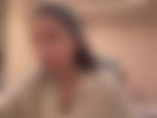 Live cam show with MitsuePyne - Wet on xplaylive.com