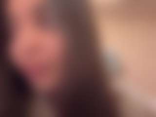 Live cam show with MitsuePyne - New Brown Eyes on xplaylive.com