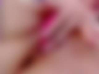 Live cam show with MsFerrari - Green Eyes on Camsoda
