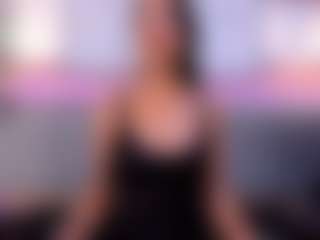Queen-Bellaa's Live Sex Cam Show