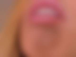SeleneNoirX's Live Sex Cam Show