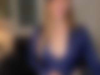SeleneNoirX's Live Sex Cam Show