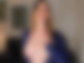 SeleneNoirX's Live Sex Cam Show