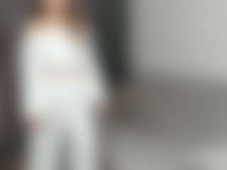 Live cam show with SharieParrent - New MILF on Camiplay Live