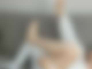 SharieParrent MILF webcam performer live streaming