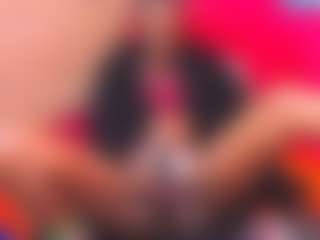 Live cam show with silkyeboni - Tease Red Hair on Gym Cam Girls