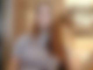 Live cam show with KarriRuffcorn - Brown Hair Petite on xxxlivecams.org