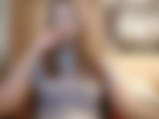 Live cam show with KarriRuffcorn - Striptease Young Adult on Soda Cam