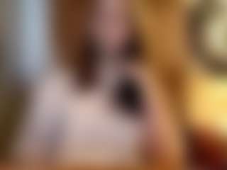 Live cam show with KarriRuffcorn - Petite Teen (18+) on sexylive.show