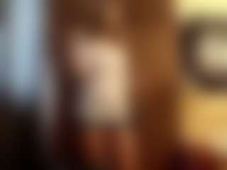 Live cam show with KarriRuffcorn - Big Tits Brown Hair on Chatstar