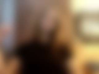 Live cam show with KarriRuffcorn - Facial Piercings on Uber Horny
