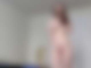 Live cam show with KarriRuffcorn - Full Nudity on slutload