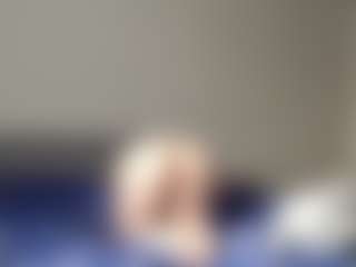 Live cam show with KarriRuffcorn - Petite on xxxlivecams.org