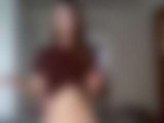 Live cam show with KarriRuffcorn - Lean on Dare Cams