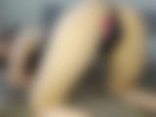 Live cam show with KarriRuffcorn - Yoga on live18s.com