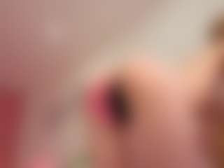 Live cam show with Miumii - American Petite on Camiplay Live