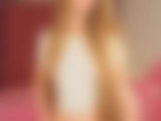 Live cam show with Miumii - Blonde Hair Petite on Camsoda