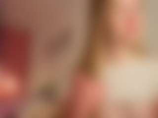Live cam show with Miumii - Petite on Camsoda