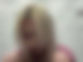 Live cam show with Lea - Squirt Blonde Hair on justonemore.cc
