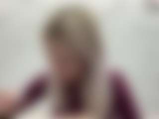 Live cam show with Lea - Hairy Pussy on Sweet Sext