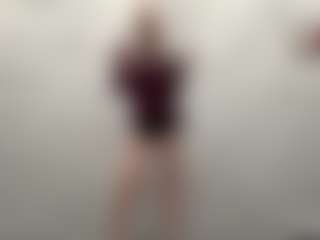 Live cam show with Lea - Blonde Hair Middle Aged on milfzrlive.com