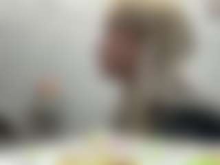 Live cam show with Lea - Middle Aged on madthumbs