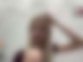 Live cam show with Lea - Smoking on Camsoda