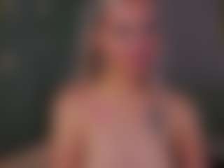 Live cam show with Molly - Erotic Dance on liverealitysex.com