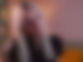 Live cam show with Molly - Blonde Hair on Porn Luv