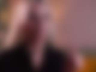 Live cam show with Molly - Average on Camsoda