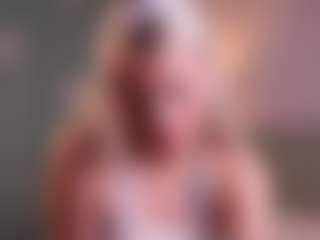 Live cam show with Molly - White on Camsoda | united states