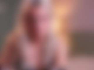 Live cam show with Molly - Twerk Young Adult on Camsoda