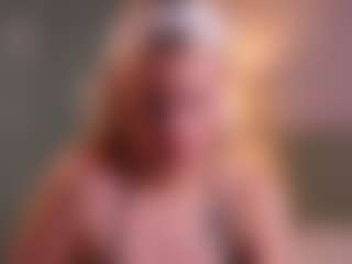 Live cam show with Molly - White on SquirtSoMuch | united states